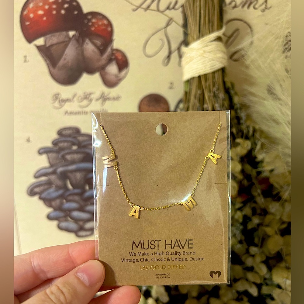 Mama 18K gold dipped necklace